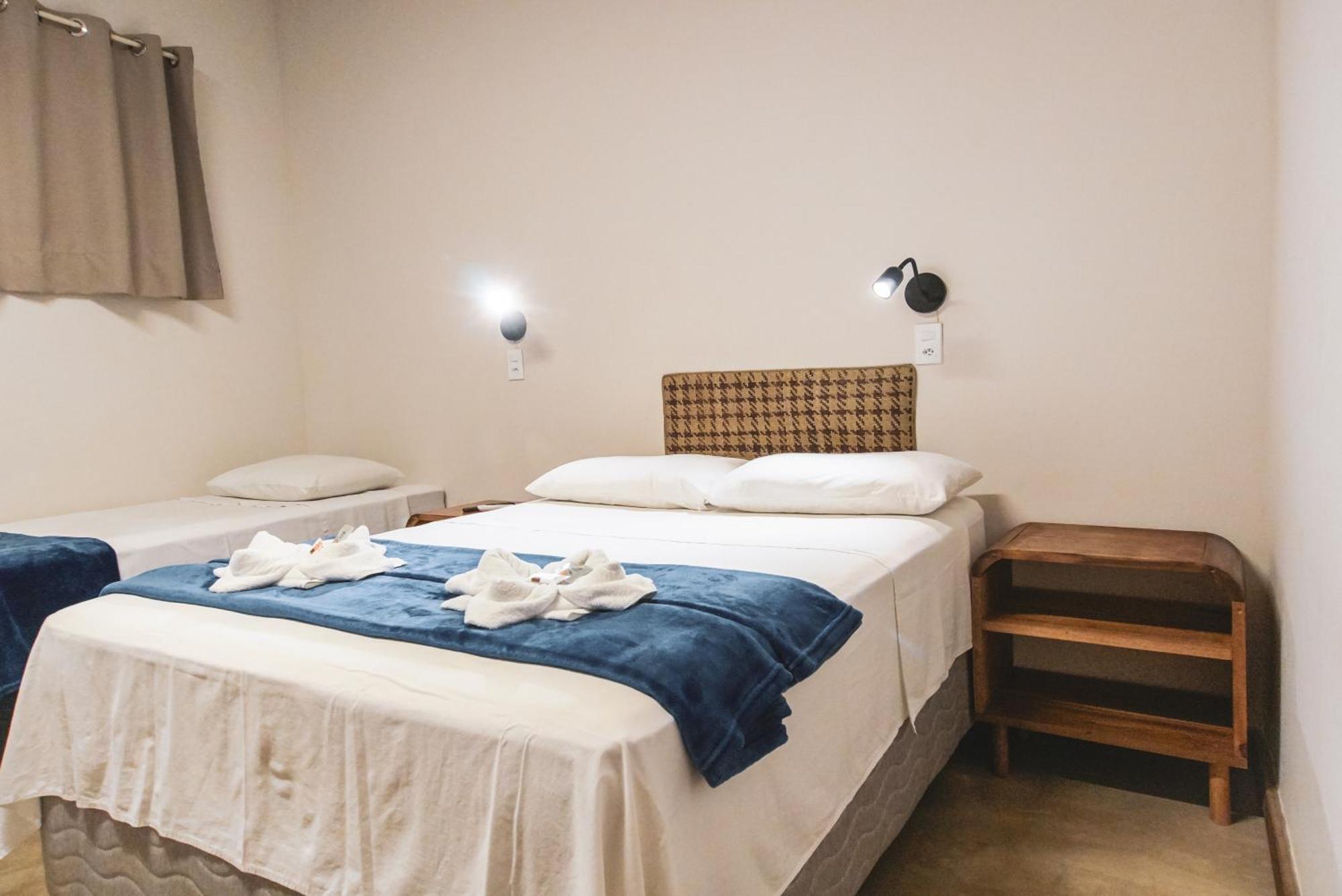 Local Hostel Novo Airão Esterno foto