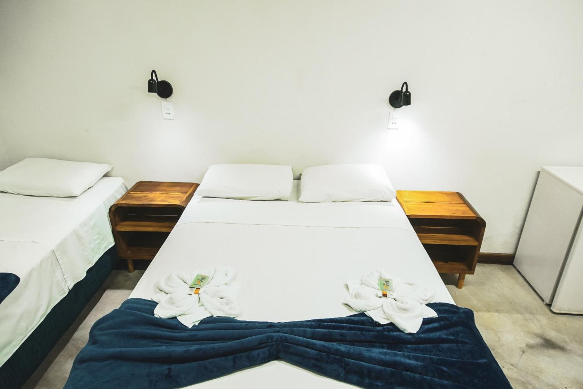Local Hostel Novo Airão Esterno foto