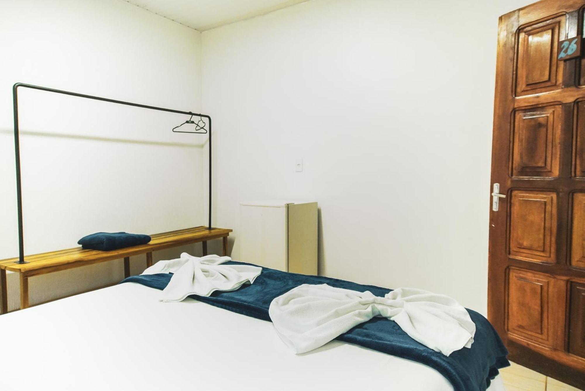 Local Hostel Novo Airão Esterno foto